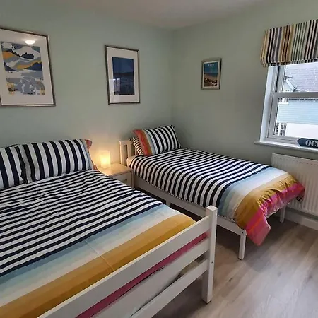 John At The Bay, 펜션 *