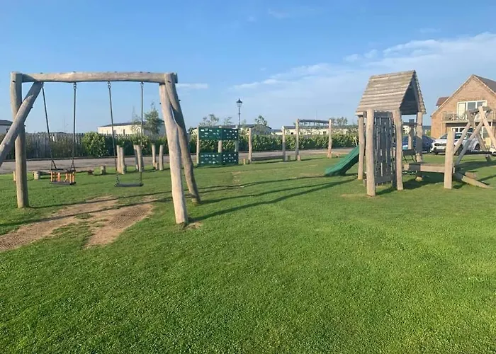 John At The Bay, Hébergement de vacances *